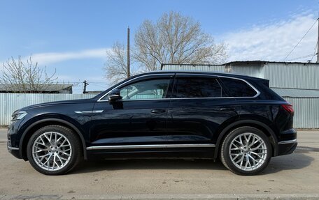 Volkswagen Touareg III, 2019 год, 4 200 000 рублей, 8 фотография