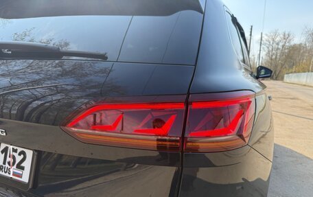 Volkswagen Touareg III, 2019 год, 4 200 000 рублей, 6 фотография