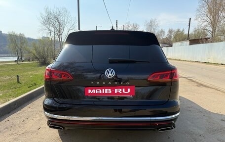 Volkswagen Touareg III, 2019 год, 4 200 000 рублей, 5 фотография