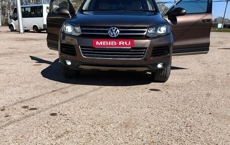 Volkswagen Touareg III, 2010 год, 2 150 000 рублей, 2 фотография