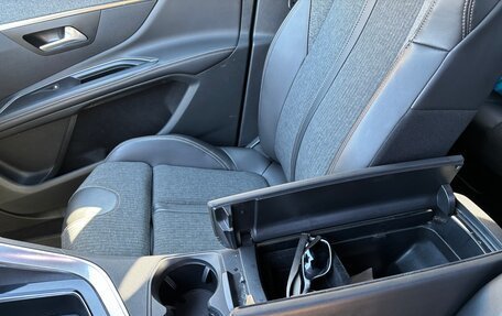 Peugeot 5008 II, 2018 год, 2 090 000 рублей, 18 фотография