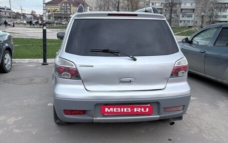 Mitsubishi Outlander III рестайлинг 3, 2003 год, 600 000 рублей, 2 фотография