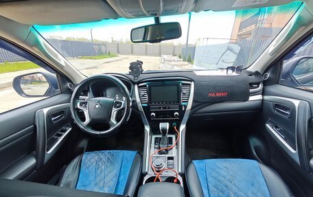 Mitsubishi Montero Sport, 2023 год, 4 400 000 рублей, 5 фотография