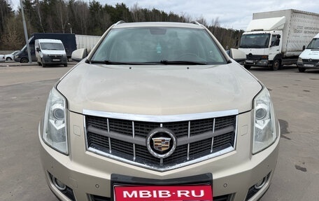 Cadillac SRX II рестайлинг, 2011 год, 1 300 000 рублей, 1 фотография