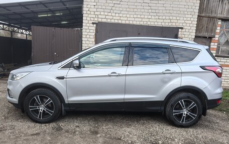 Ford Kuga III, 2018 год, 2 150 000 рублей, 2 фотография