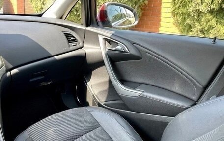 Opel Astra J, 2011 год, 530 000 рублей, 4 фотография