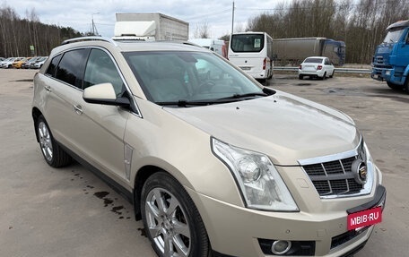 Cadillac SRX II рестайлинг, 2011 год, 1 300 000 рублей, 8 фотография