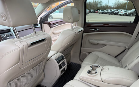 Cadillac SRX II рестайлинг, 2011 год, 1 300 000 рублей, 19 фотография