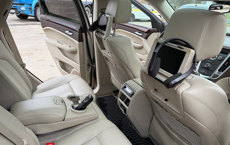 Cadillac SRX II рестайлинг, 2011 год, 1 300 000 рублей, 20 фотография