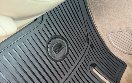 Cadillac SRX II рестайлинг, 2011 год, 1 300 000 рублей, 28 фотография