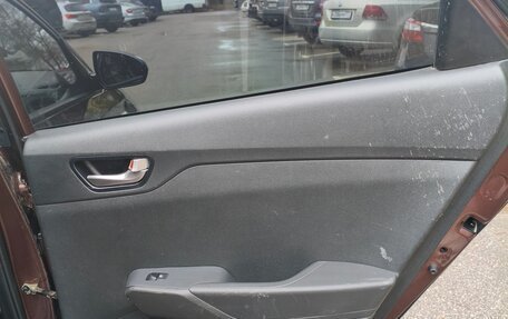 Hyundai Solaris II рестайлинг, 2021 год, 1 600 000 рублей, 8 фотография