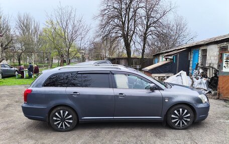 Toyota Avensis III рестайлинг, 2004 год, 1 000 000 рублей, 10 фотография