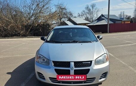 Dodge Stratus II, 2004 год, 395 000 рублей, 2 фотография