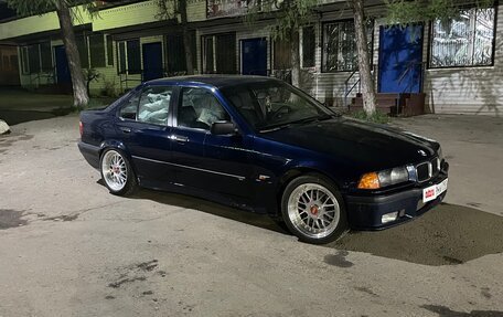 BMW 3 серия, 1994 год, 700 000 рублей, 3 фотография