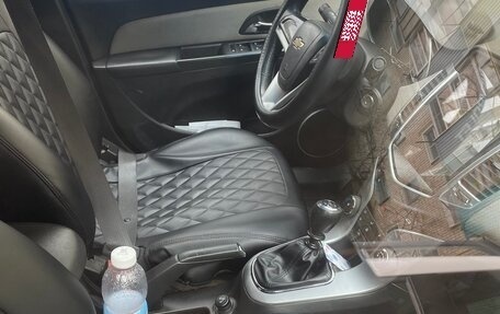 Chevrolet Cruze II, 2011 год, 650 000 рублей, 4 фотография