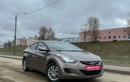 Hyundai Elantra V, 2012 год, 1 150 000 рублей, 2 фотография