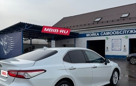 Toyota Camry, 2019 год, 2 200 000 рублей, 3 фотография