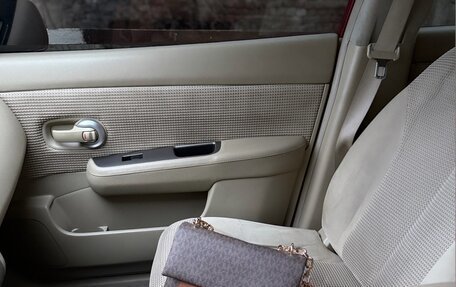 Nissan Tiida, 2011 год, 700 000 рублей, 6 фотография