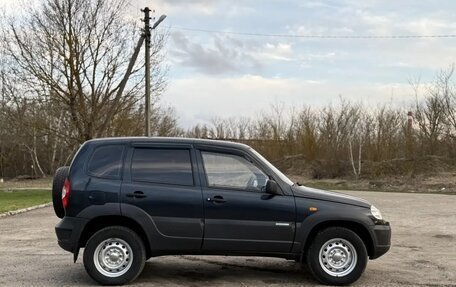 Chevrolet Niva I рестайлинг, 2010 год, 450 000 рублей, 4 фотография