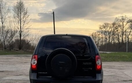 Chevrolet Niva I рестайлинг, 2010 год, 450 000 рублей, 6 фотография