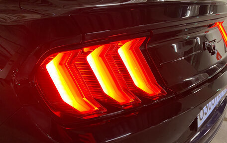 Ford Mustang VI рестайлинг, 2019 год, 2 900 000 рублей, 7 фотография