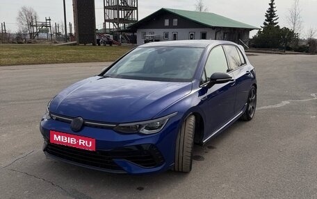 Volkswagen Golf R, 2021 год, 2 фотография