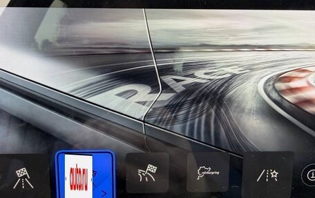 Volkswagen Golf R, 2021 год, 16 фотография