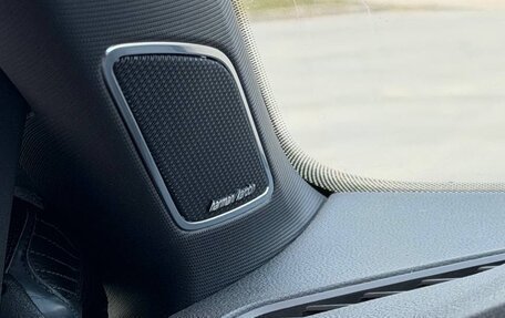 Volkswagen Golf R, 2021 год, 10 фотография