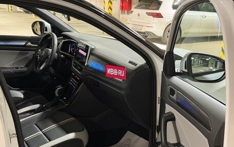 Volkswagen T-Roc I, 2025 год, 3 400 000 рублей, 15 фотография