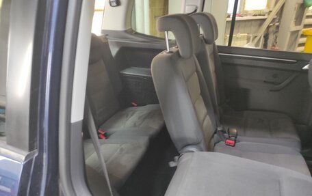 Volkswagen Touran III, 2012 год, 1 030 000 рублей, 11 фотография