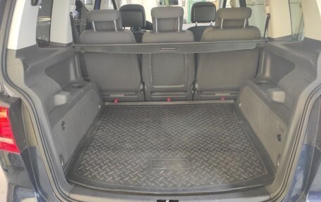 Volkswagen Touran III, 2012 год, 1 030 000 рублей, 10 фотография