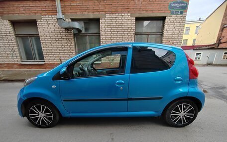 Peugeot 107 I рестайлинг, 2007 год, 420 000 рублей, 2 фотография