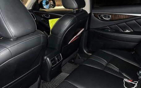 Infiniti Q50 I рестайлинг, 2014 год, 1 800 000 рублей, 7 фотография