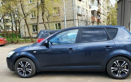 KIA cee'd I рестайлинг, 2008 год, 1 000 000 рублей, 2 фотография