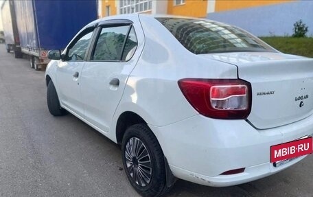 Renault Logan II, 2016 год, 300 000 рублей, 2 фотография