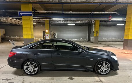 Mercedes-Benz E-Класс, 2010 год, 1 250 000 рублей, 9 фотография