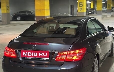Mercedes-Benz E-Класс, 2010 год, 1 250 000 рублей, 5 фотография