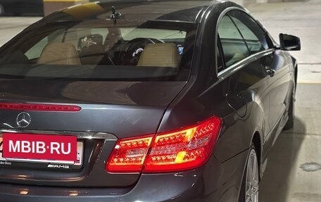 Mercedes-Benz E-Класс, 2010 год, 1 250 000 рублей, 4 фотография