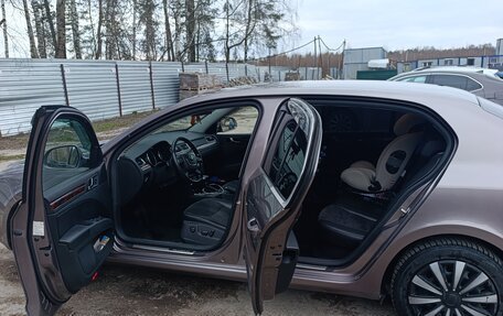 Skoda Superb III рестайлинг, 2011 год, 1 100 000 рублей, 11 фотография