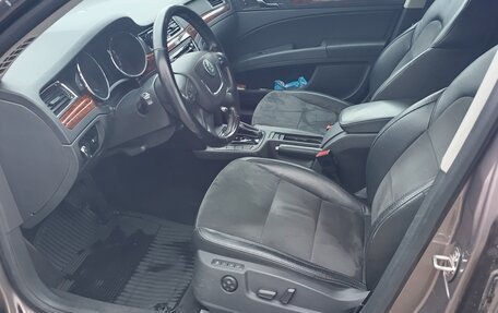 Skoda Superb III рестайлинг, 2011 год, 1 100 000 рублей, 7 фотография