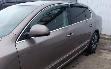 Skoda Superb III рестайлинг, 2011 год, 1 100 000 рублей, 3 фотография