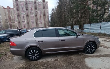 Skoda Superb III рестайлинг, 2011 год, 1 100 000 рублей, 15 фотография