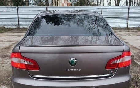 Skoda Superb III рестайлинг, 2011 год, 1 100 000 рублей, 14 фотография