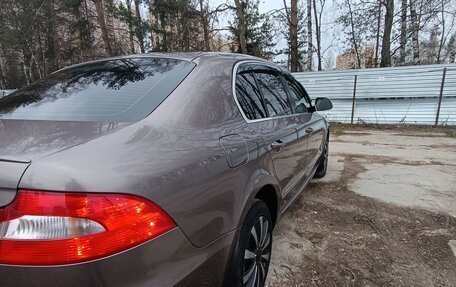 Skoda Superb III рестайлинг, 2011 год, 1 100 000 рублей, 16 фотография