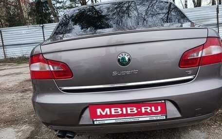 Skoda Superb III рестайлинг, 2011 год, 1 100 000 рублей, 24 фотография