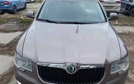 Skoda Superb III рестайлинг, 2011 год, 1 100 000 рублей, 22 фотография
