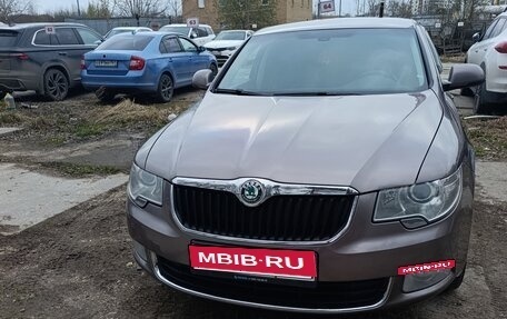 Skoda Superb III рестайлинг, 2011 год, 1 100 000 рублей, 32 фотография
