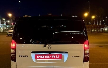 Mercedes-Benz Viano, 2013 год, 2 390 000 рублей, 6 фотография