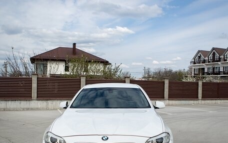 BMW 5 серия, 2011 год, 2 350 000 рублей, 3 фотография