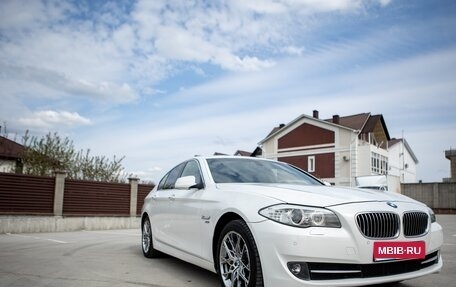 BMW 5 серия, 2011 год, 2 350 000 рублей, 2 фотография